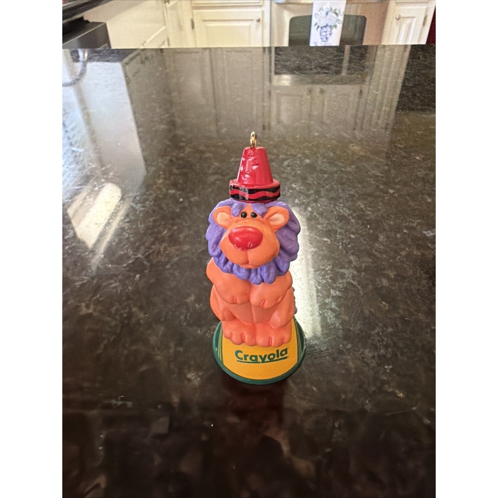 2000 Hallmark King of the Ring Crayola Crayons Keepsake Christmas Ornament